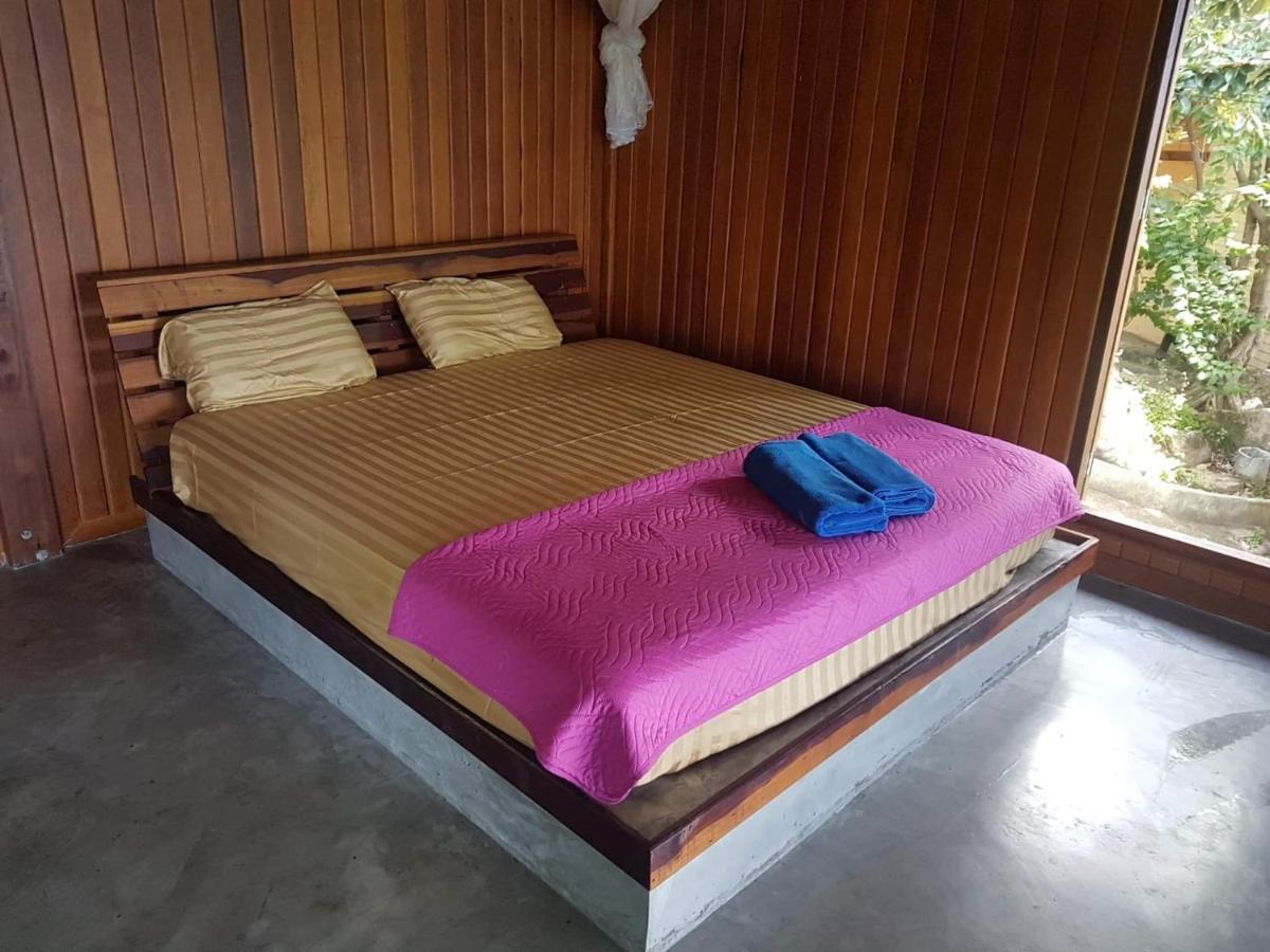 Chabalay Resort Ko Tao Exterior photo
